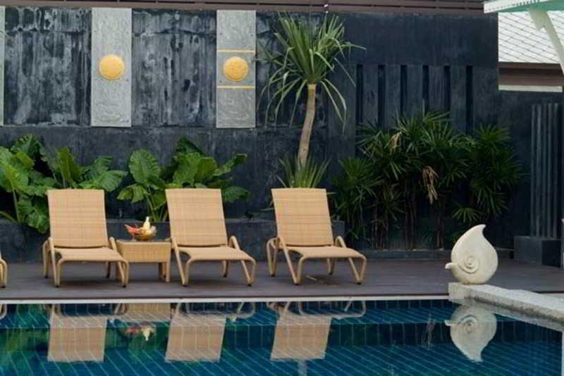 Sun City Pattaya Hotel Exterior foto